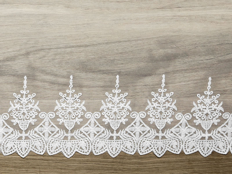 Tischläufer Spitze Lace off-white 0,45x9m
