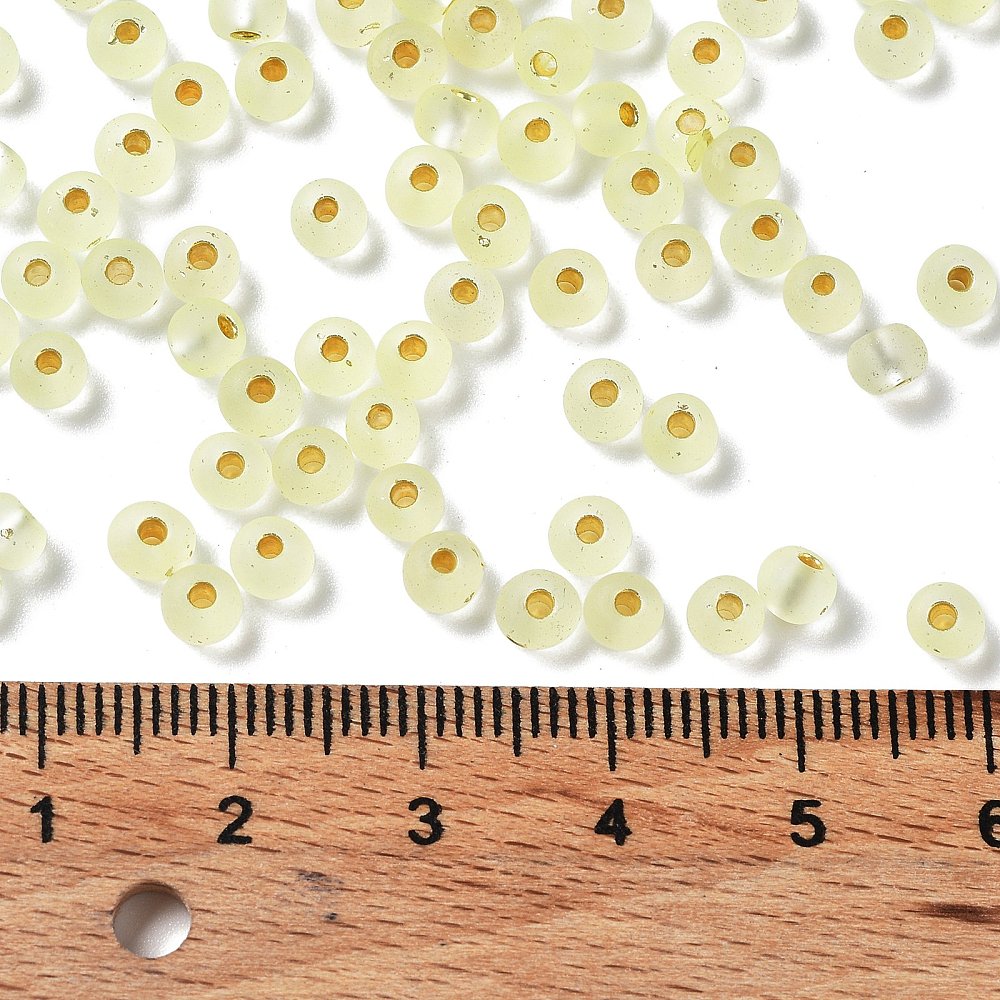 Rocailles Glasperlen silverlined frost 4,4x3mm 180 Stück / Dose Rocailles Glasperlen silverlined frost 4,4x3mm 180 Stück / Dose