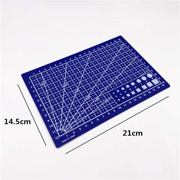 PVC-Kunststoff-Schneidematte Arbeitsunterlage rechteckig 14,5x21cm