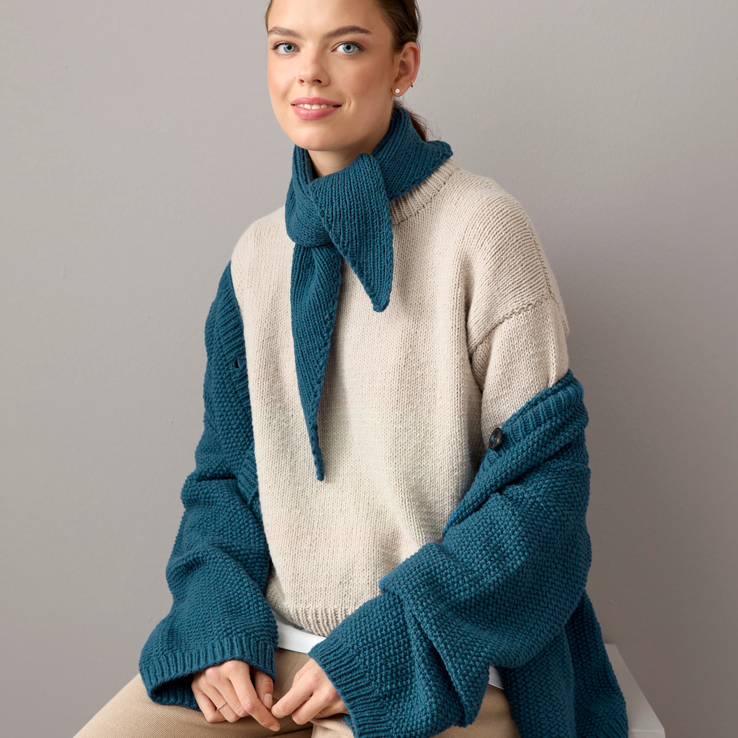 Essentials Aran Vegan Cashmere 50g 100m Essentials Aran Vegan Cashmere 50g 100m