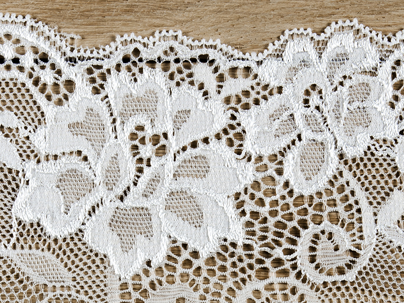 Tischläufer Spitze Lace off-white 0,18x9m