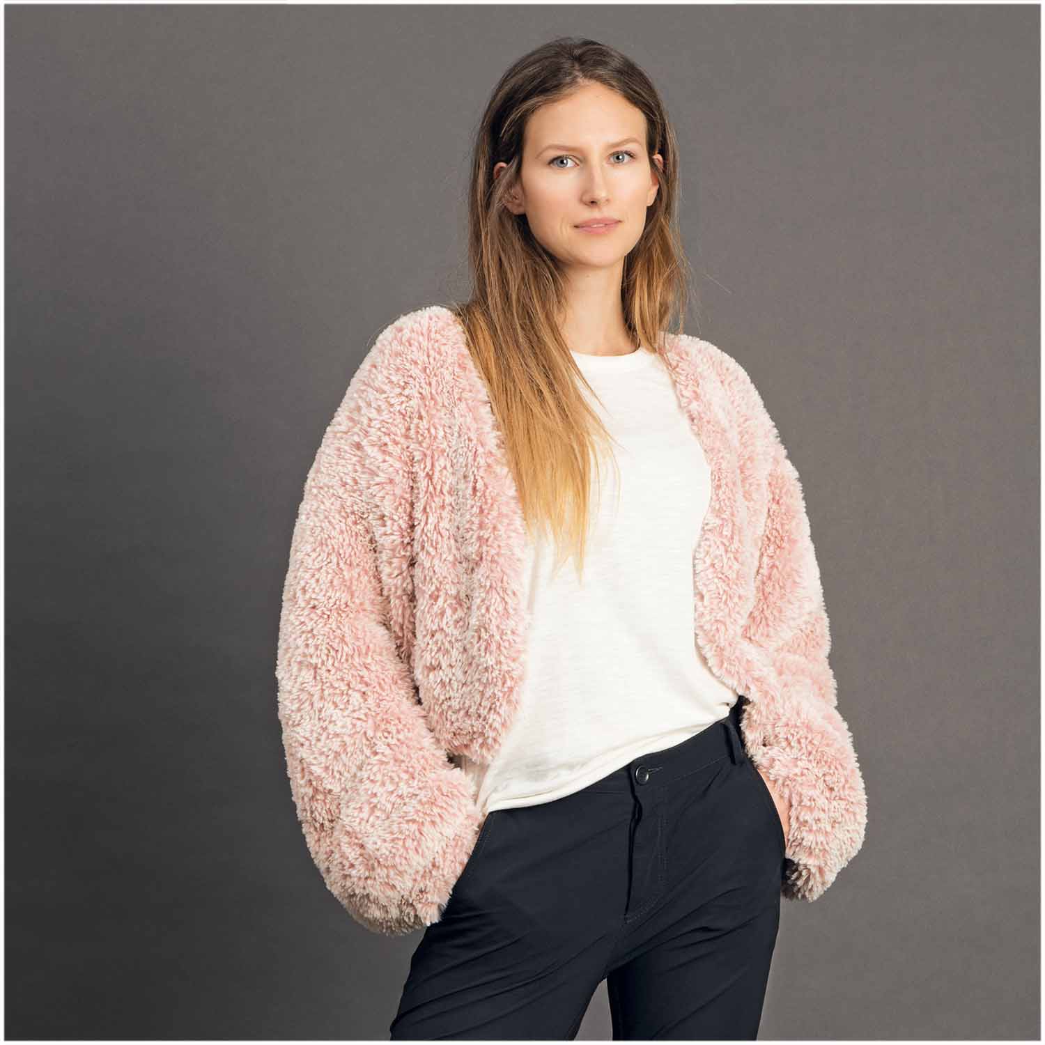 Rico Design Creative Petit Lapin Super Chunky 100g 60m Rico Design Creative Petit Lapin Super Chunky 100g 60m