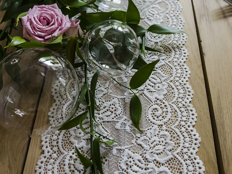 Tischläufer Spitze Lace off-white 0,15x9m